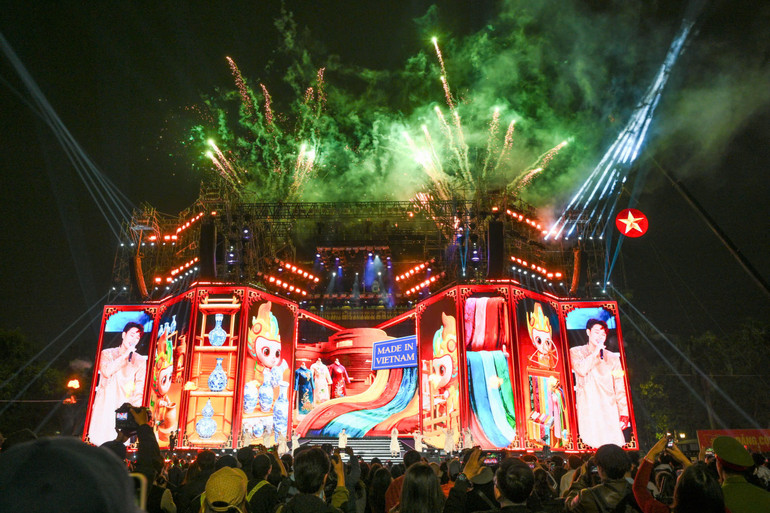 Hòa nhạc Ánh sáng: Khi nghệ thuật khơi lên niềm tin và khát vọng trong lòng Thủ đô văn hiến